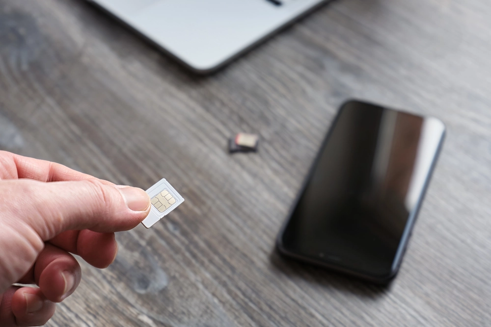 can i use esim and physical sim at the same time